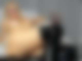 Live cam show with beckyspearss - Spank MILF on xDating