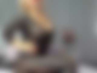 beckyspearss MILF webcam performer live streaming
