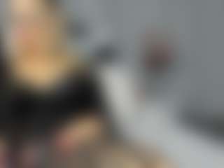 Live cam show with beckyspearss - Wet on Milfs Live