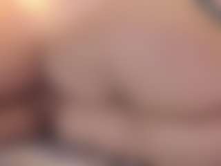 Live-Cam-Show mit Cataleya - Striptease auf Camsoda