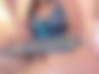 Live cam show with Cataleya - Brown Hair on intimatelivegirls.com