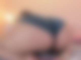 Live cam show with Cataleya - Ass Bouncing on Cam Slut