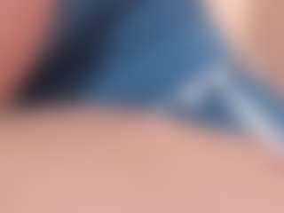 Live cam show with Cataleya - Erotic Dance on chickslive.net