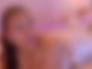 Cataleya MILF webcam performer live streaming