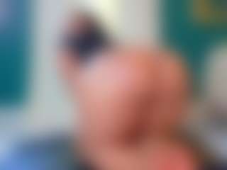 Live cam show with Cataleya - Cute on AdultVida.com