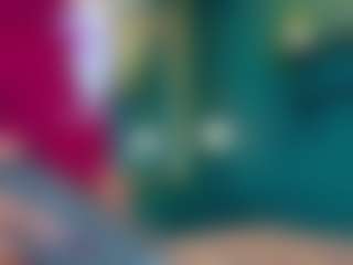 Live cam show with Cataleya - Facial Piercings on Gym Cam Girls