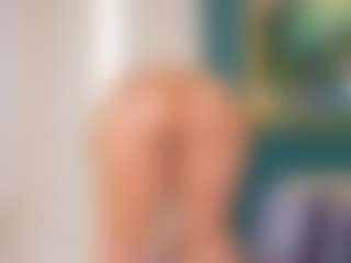 Live cam show with Cataleya - Brown Eyes Brown Hair on sexylive.show