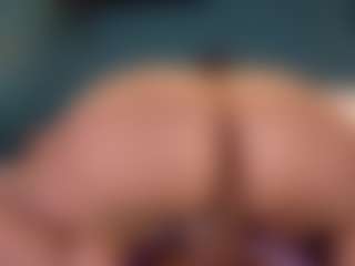 Live cam show with Cataleya - Brown Hair MILF on WildCum