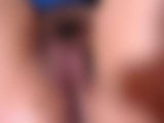 Live cam show with dayanna-23 - Average on SxyPornLive