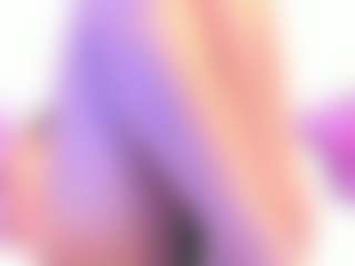 Live cam show with MiaWeiss - Anal Teen (18+) on Milf Play