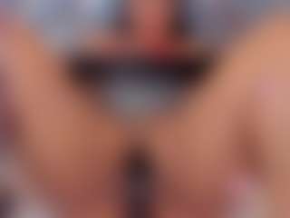 Live cam show with Lucci Porter - Curvy on AdultVida.com