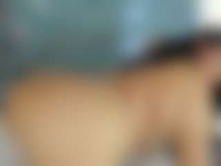 Live cam show with Lucci Porter - Oil on SxyPornLive