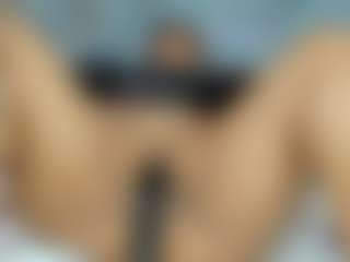 Live cam show with Lucci Porter - Striptease on Camsoda