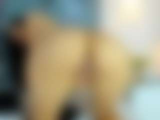 Live cam show with Luccia Porter - Sexy on Camming Site