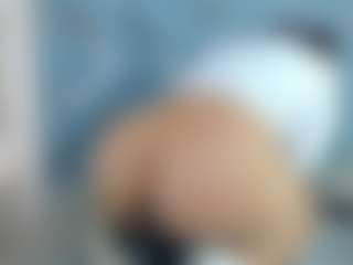 Luccia Porter's Live Sex Cam Show