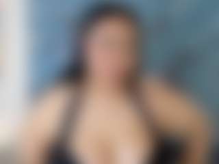 Live cam show with Luccia Porter - Fingering on Camsoda