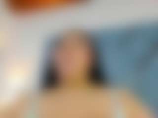 Live cam show with Luccia Porter - Full Nudity on Strip Flash - Live Sex Shows