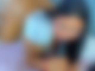 Live-Cam-Show mit Luccia Porter - Oil auf Camsoda