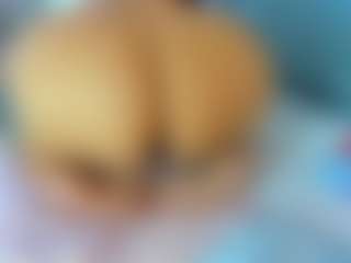 Live cam show with Luccia Porter - Ass Bouncing on Camsoda