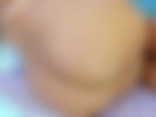 Live cam show with Luccia Porter - Fingers on Camsoda