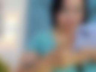 Live cam show with Luccia Porter - Facial Piercings on madthumbs