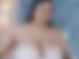 Luccia Porter's Live Sex Cam Show
