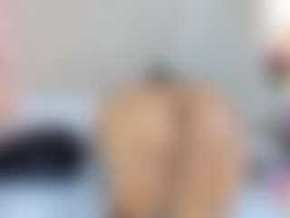 Luccia Porter's Live Sex Cam Show