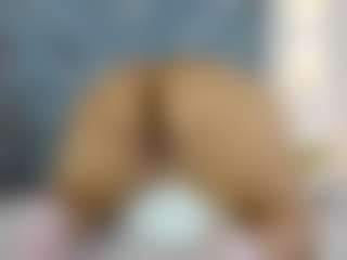 Luccia Porter's Live Sex Cam Show