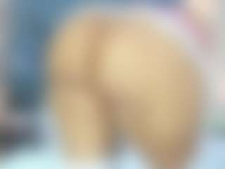 Live cam show with Luccia Porter - Anal on Camsoda