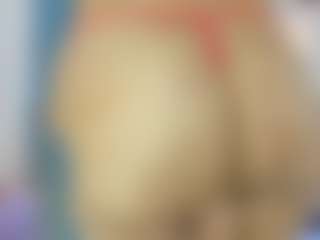 Live cam show with Luccia Porter - Facial Piercings on xplaylive.com