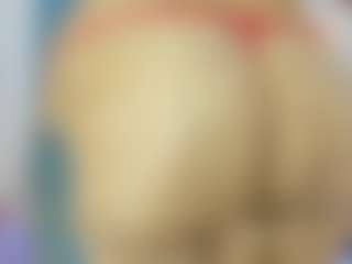Live cam show with Luccia Porter - Teen (18+) on Camming Site