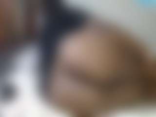 queenloovee's Live Sex Cam Show
