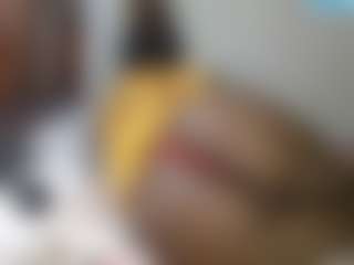 queenloovee's Live Sex Cam Show