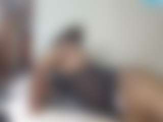 queenloovee's Live Sex Cam Show