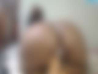 queenloovee's Live Sex Cam Show