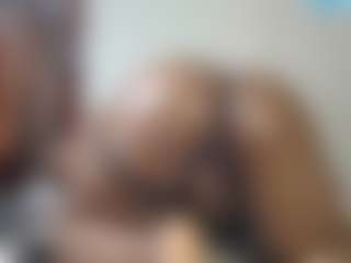 queenloovee's Live Sex Cam Show