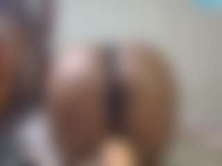 queenloovee's Live Sex Cam Show