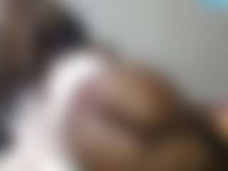 queenloovee's Live Sex Cam Show