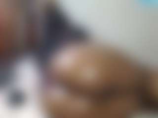queenloovee's Live Sex Cam Show