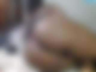 queenloovee's Live Sex Cam Show