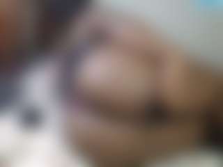 queenloovee's Live Sex Cam Show