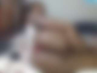 queenloovee's Live Sex Cam Show