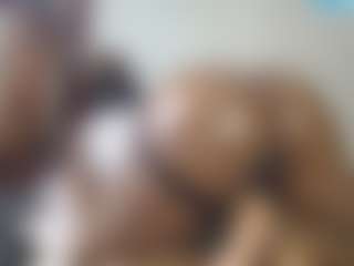 queenloovee's Live Sex Cam Show