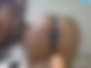 queenloovee's Live Sex Cam Show