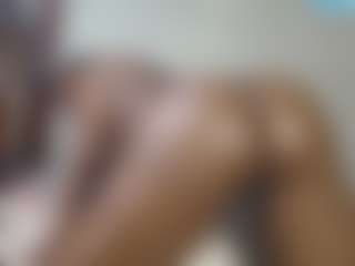 queenloovee's Live Sex Cam Show