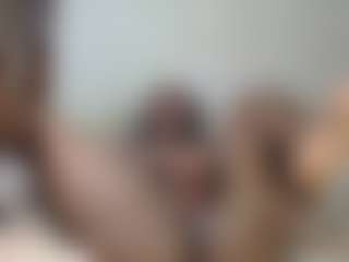 queenloovee's Live Sex Cam Show
