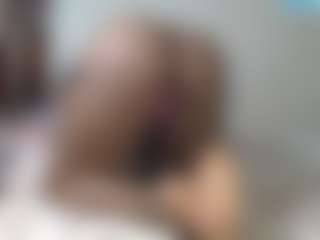 queenloovee's Live Sex Cam Show