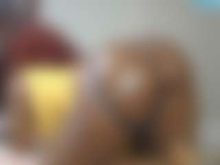 Live cam show with queenloovee - Hairy Pussy on AdultVida.com