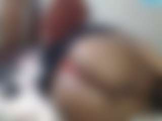 queenloovee's Live Sex Cam Show
