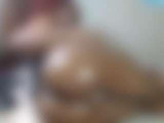 queenloovee's Live Sex Cam Show